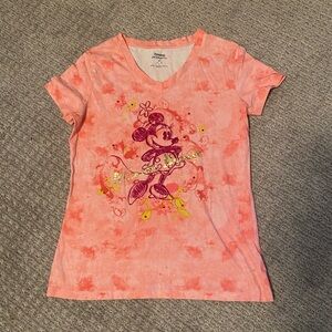 EUC Disney Minnie Mouse Tshirt Size Large